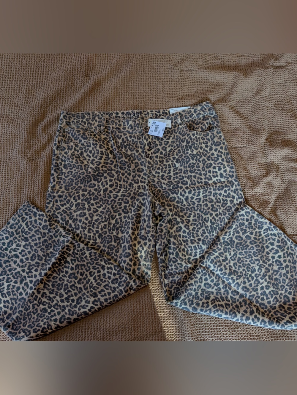 Women’s American Eagle Extra Baggy Wide Leg Leopard Print Jeans